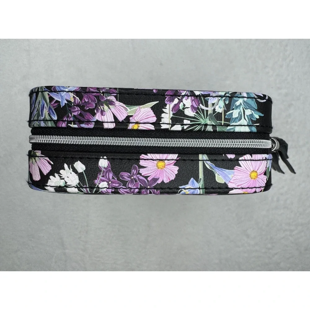 Cupcakes and Cashmere Jewelry Travel Case Floral Black‎ Purple Tassel Square NEW